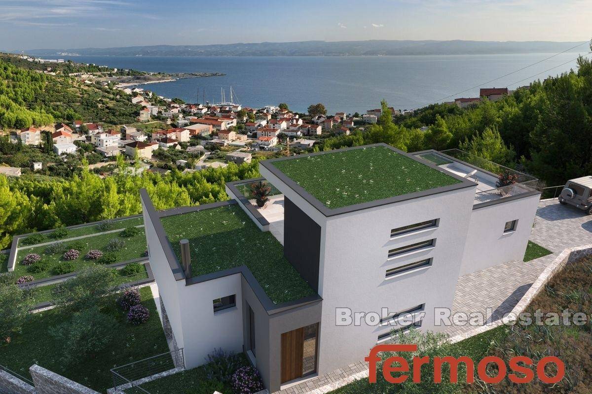 010-2022-389-Omis-villa-with-pool-for-sale