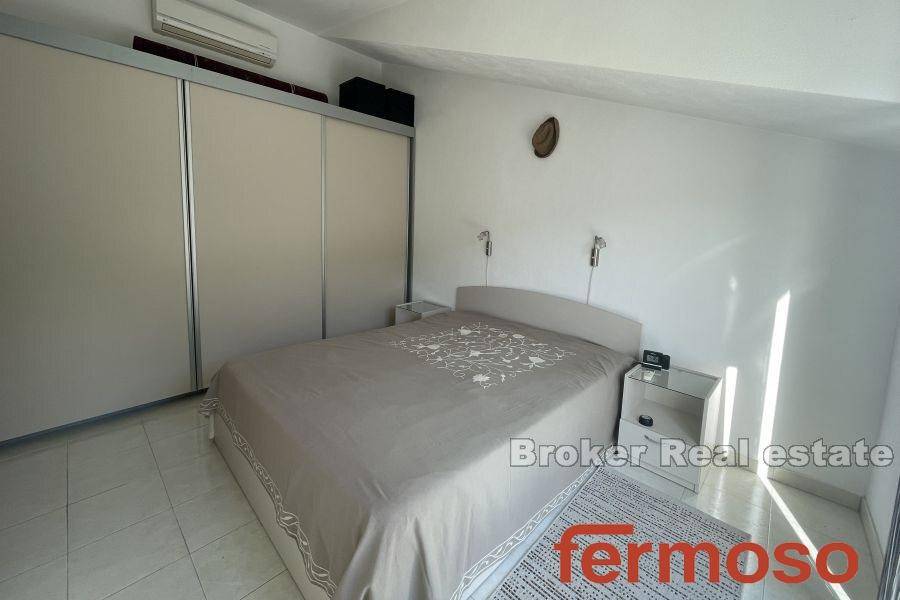 2035-117-008-2035-117-Ciovo-apartment-with-a-sea-view-for-sale