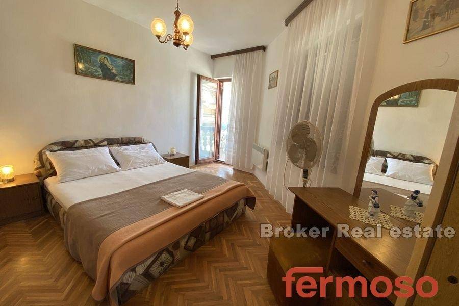 2026-87-004-2026-87-near-zadar-house-with-business-space-for-sale