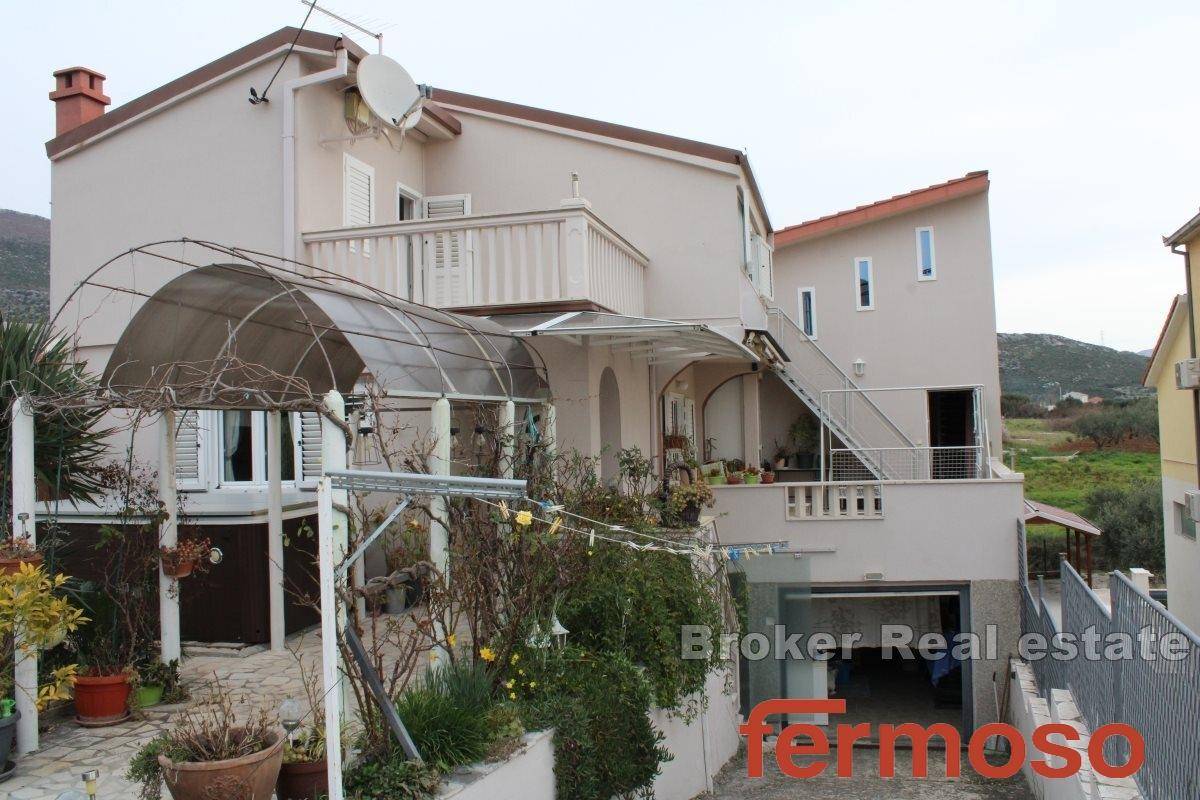 002-2031-119-Trogir-House-with-a-sea-view-for-sale-2