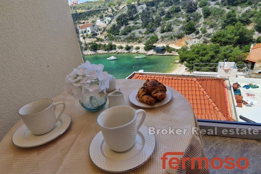 002-2031-144-Rogoznica-Apartment-house-with-sea-view-for-sale