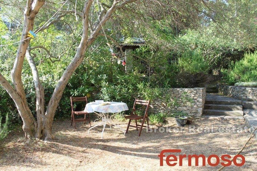 016-2016-125-Hvar-house-by-the-sea-for-sale