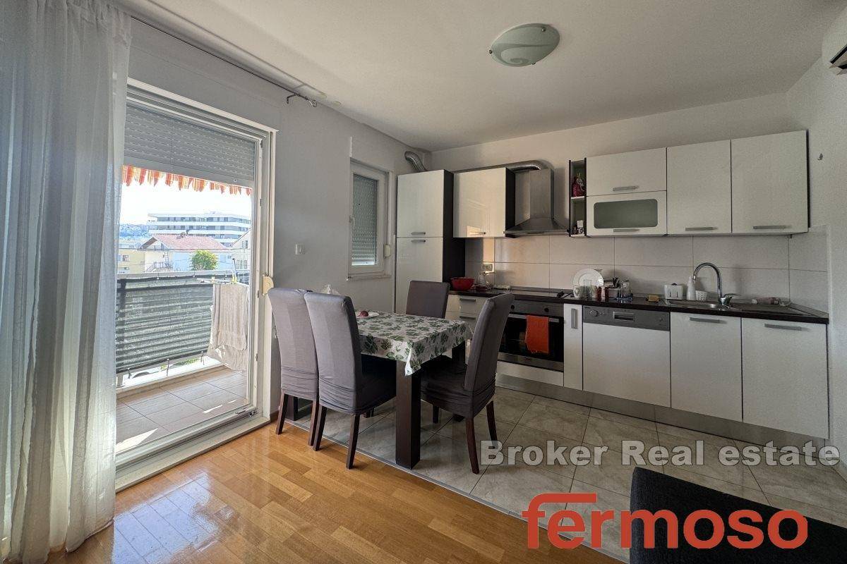 006-2030-76-Split-Mejasi-Comfortable-two-bedroom-apartment-for-sale