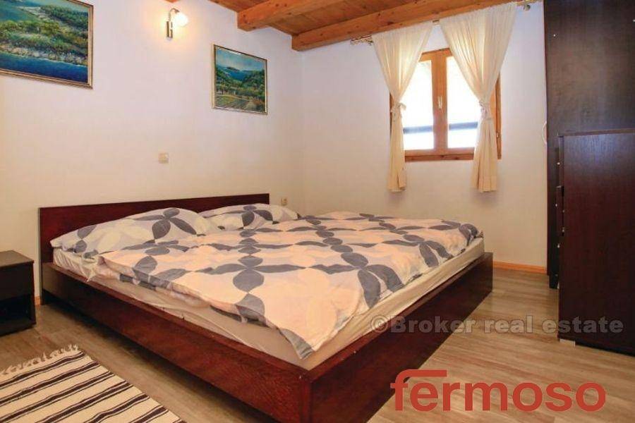 4586-30-peljesac-house-016