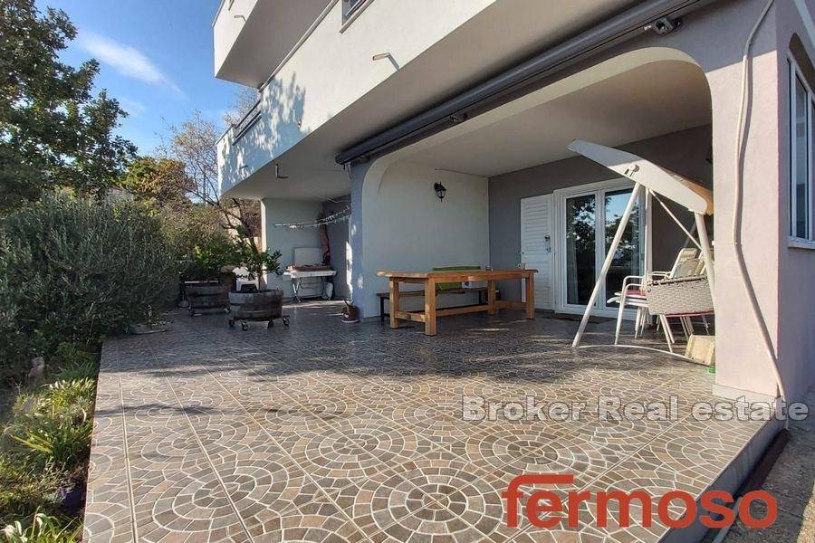 2016-476-009-2016-476-Omis-three-bedroom-apartment-with-sea-view-for-sale1