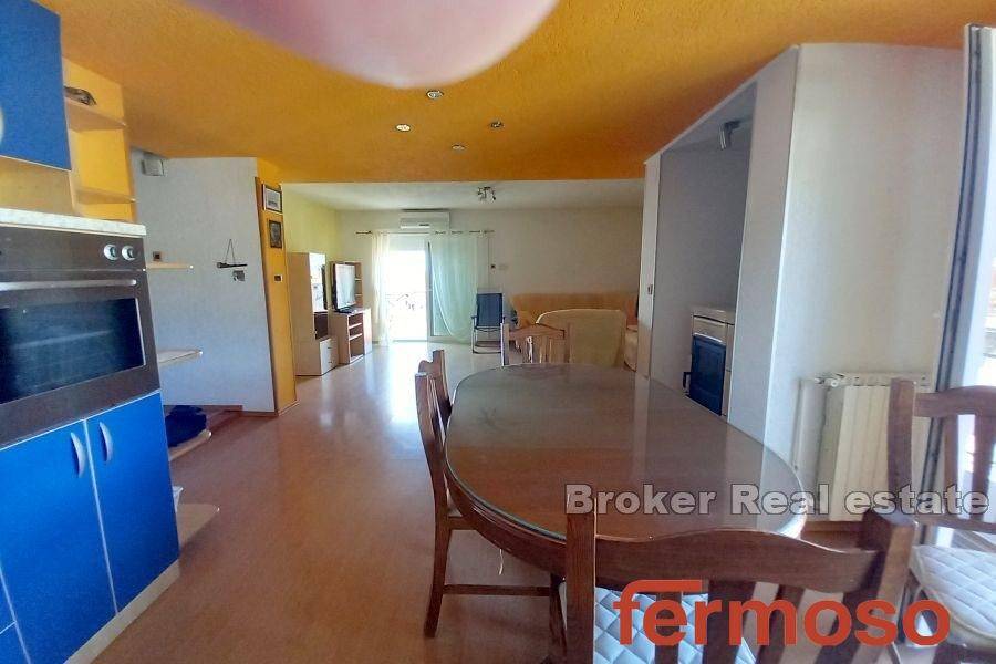 2031-81-002-2031-81-Kastela-comfortable-apartment-in-a-great-location-for-sale