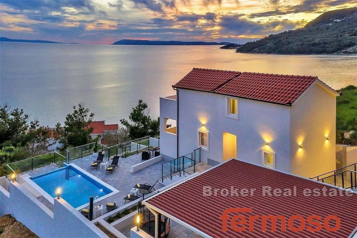 011-2044-16-Makarska-Villa-with-pool-and-sea-view-for-sale