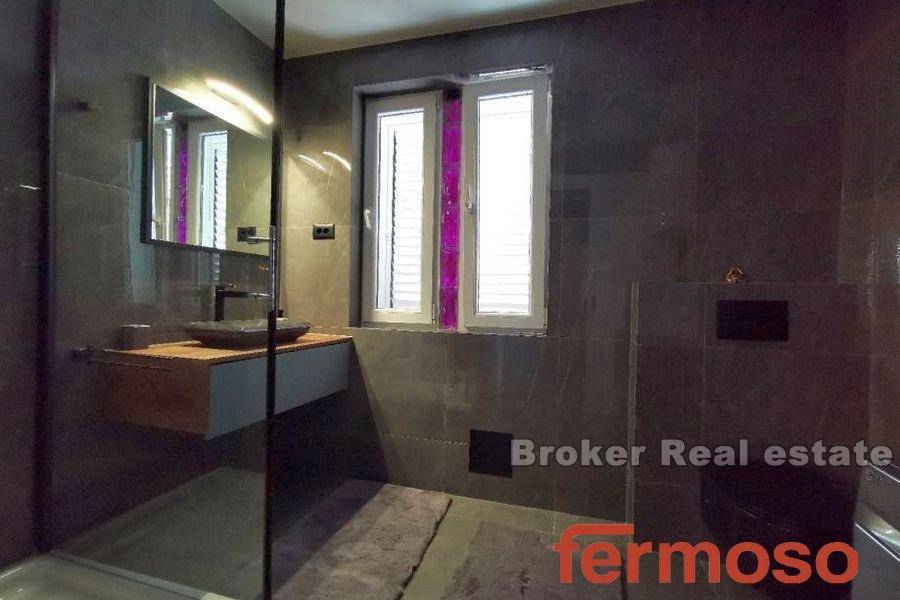 2038-49-011-2038-49-split-manus-two-bedroom-apartment-for-sale