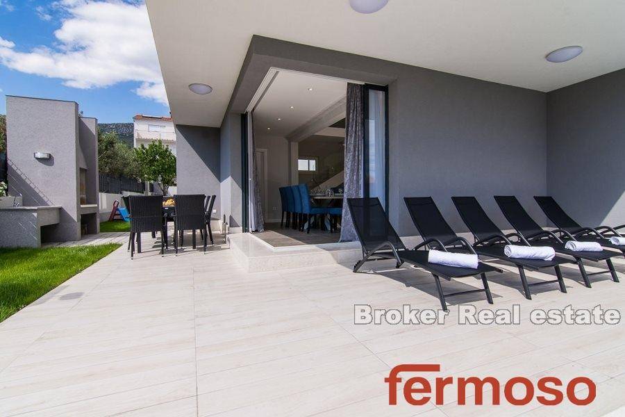 2019-88-06-2019-88-Kastela-villa-new-build-for-sale