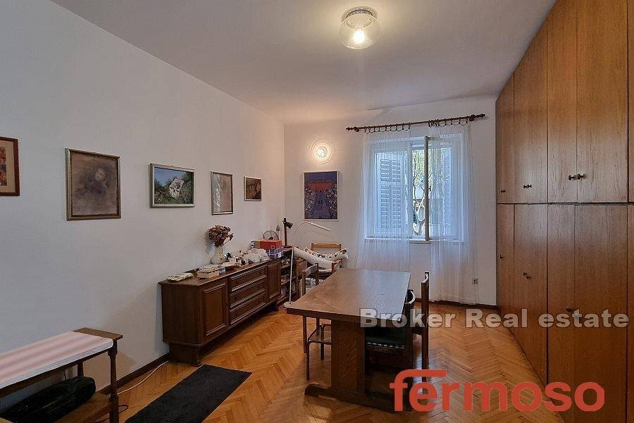 2041-71-002-2041-71-Split-Bacvice-Spacious-two-bedroom-apartment-for-sale