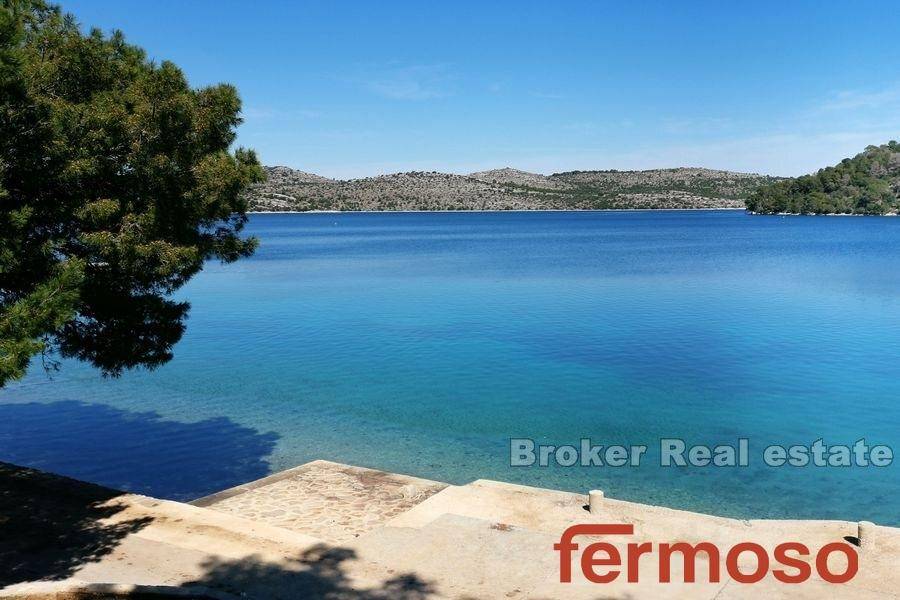 2022-375-006-2022-375-dugi-otok-business-property-first-row-to-the-sea-for-sale