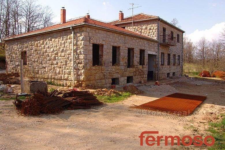 4218-30-02-4218-30-Knin-House-For-Sale