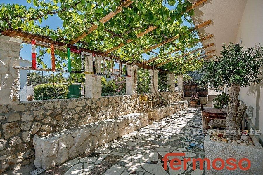 2030-43-018-2030-43-Trogir-house-with-sea-view-for-sale