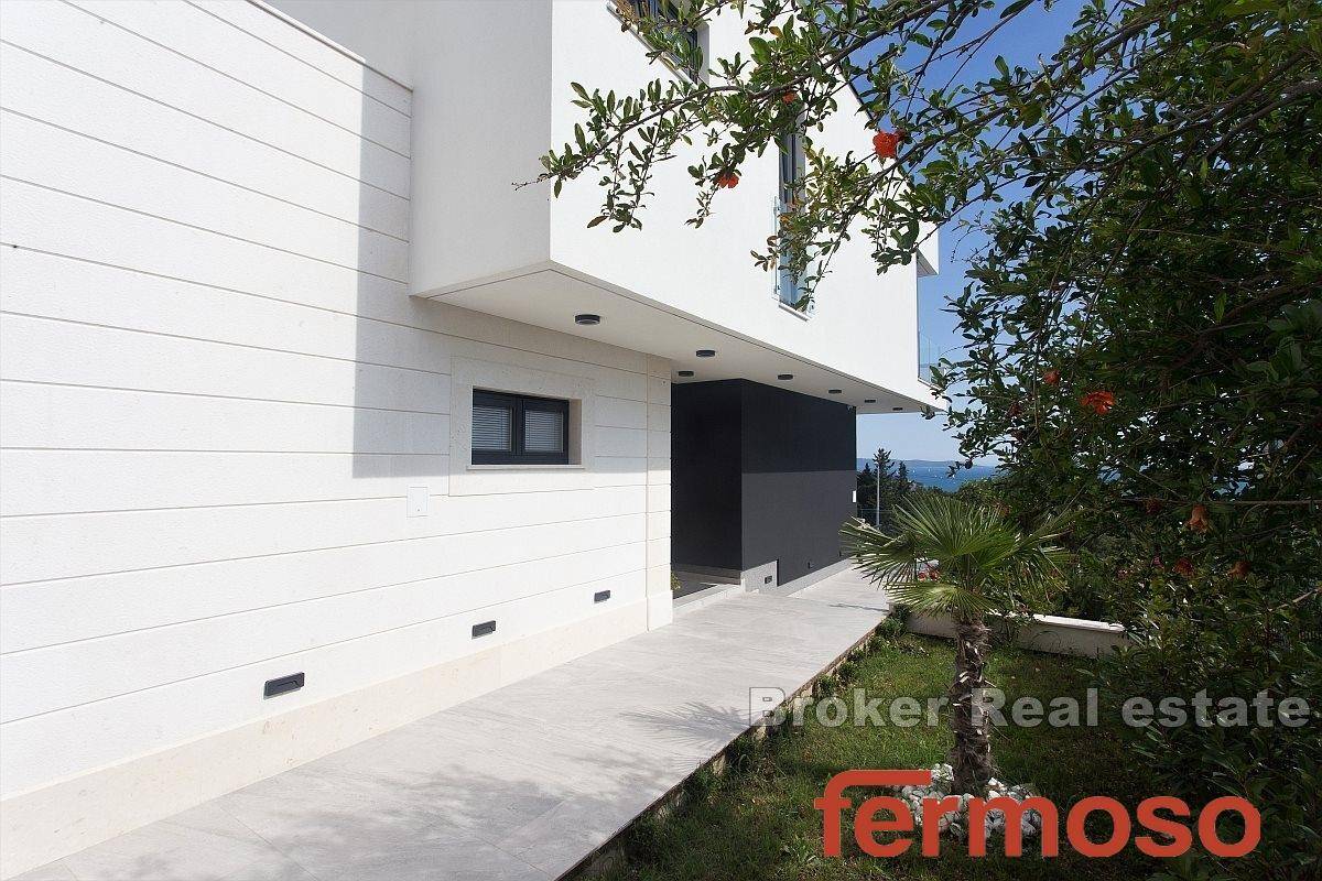 006-2046-04-Trogir-Exclusive-villa-with-panoramic-sea-view-for-sale