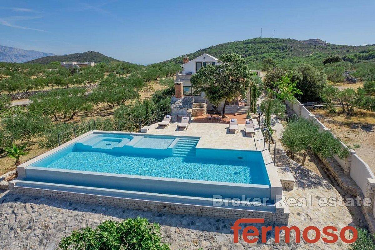 002-2046-18-Brac-Two-storey-house-with-pool-and-a-sea-view-for-sale