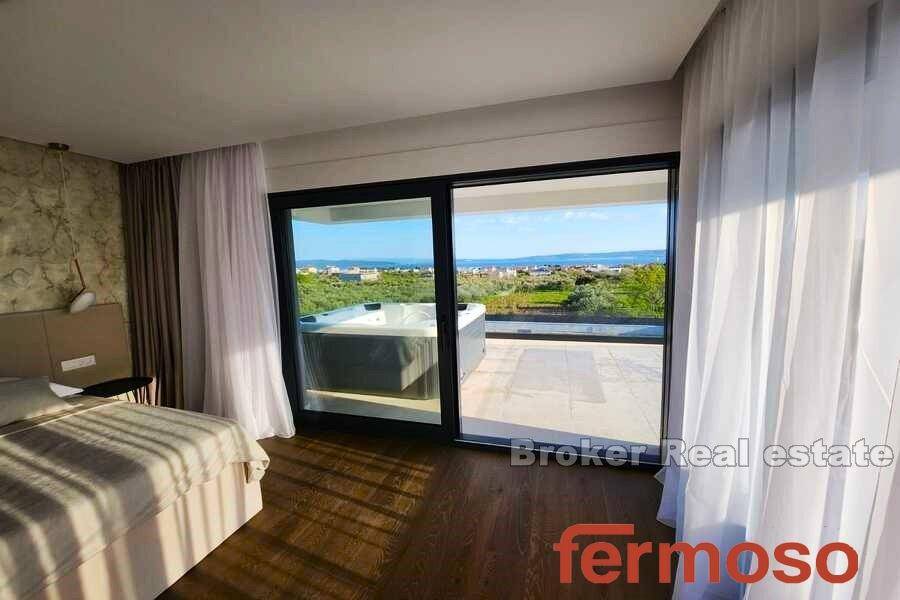 2021-301-009-2021-301-Kastela-modern-villa-with-pool-for-sale