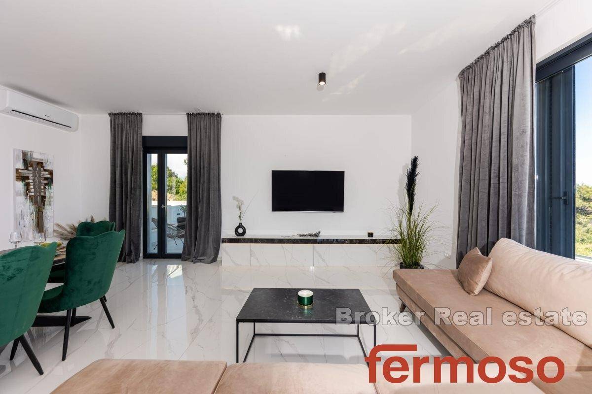 007-2035-73-Trogir-Villa-with-sea-view-for-sale