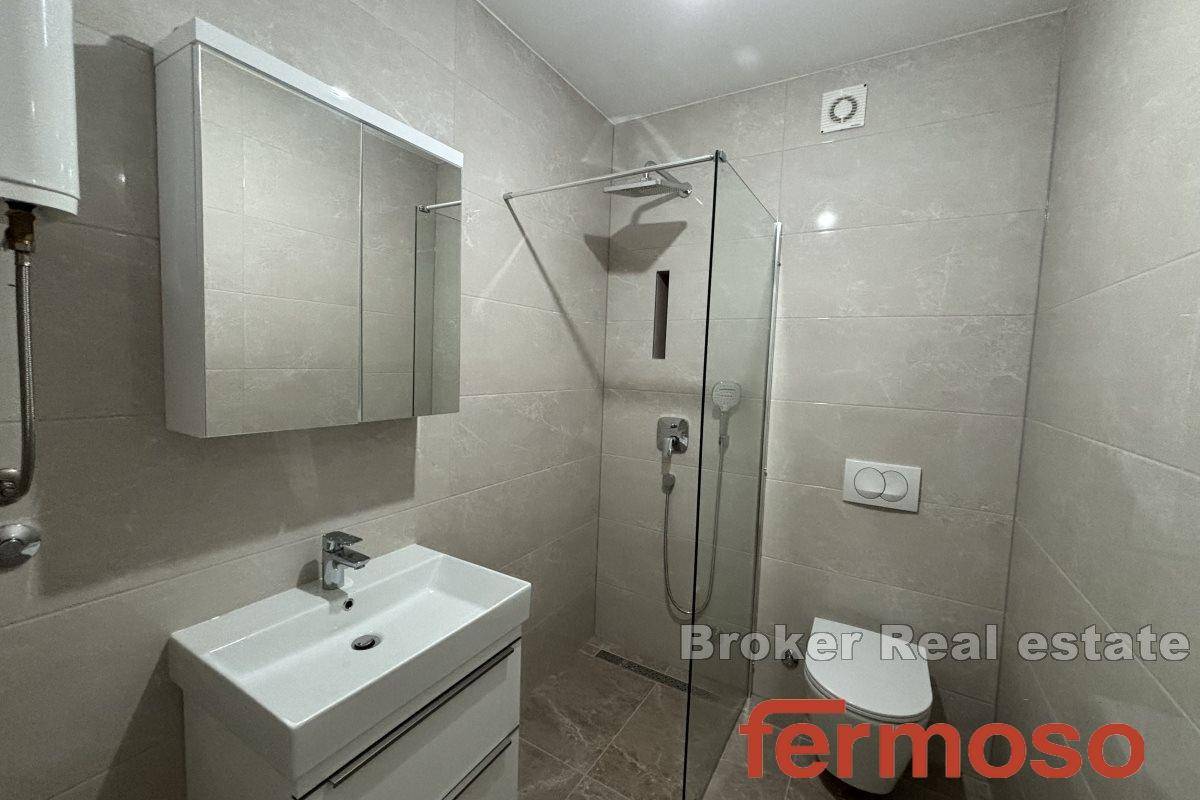 011-2035-157-Trogir-Modern-two-bedroom-apartment-for-sale