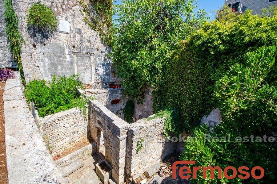 2011-101-09-2011-101-Brac-stone-house-seafront-for-sale