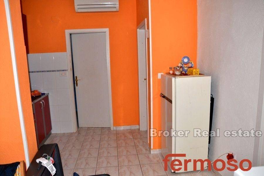 5271-30-008-5271-30-Trogir-apartment-near-sea-for-sale