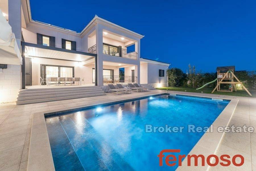 2018-205-020-2018-205-Zadar-villa-with-pool-for-sale