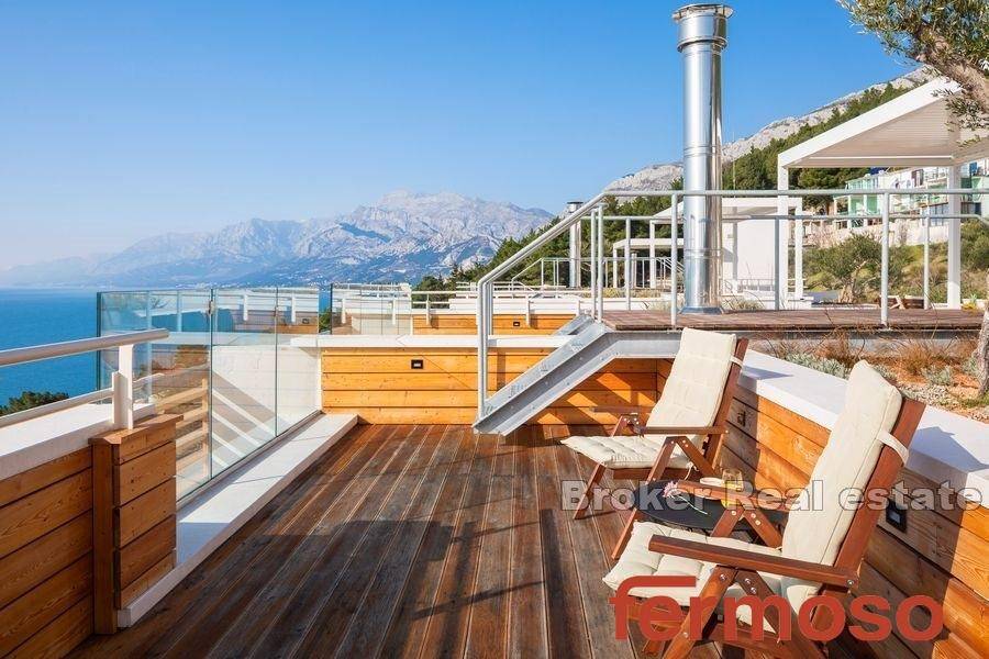 2030-37-016-2030-37-Omis-Villa-with-pool-for-sale