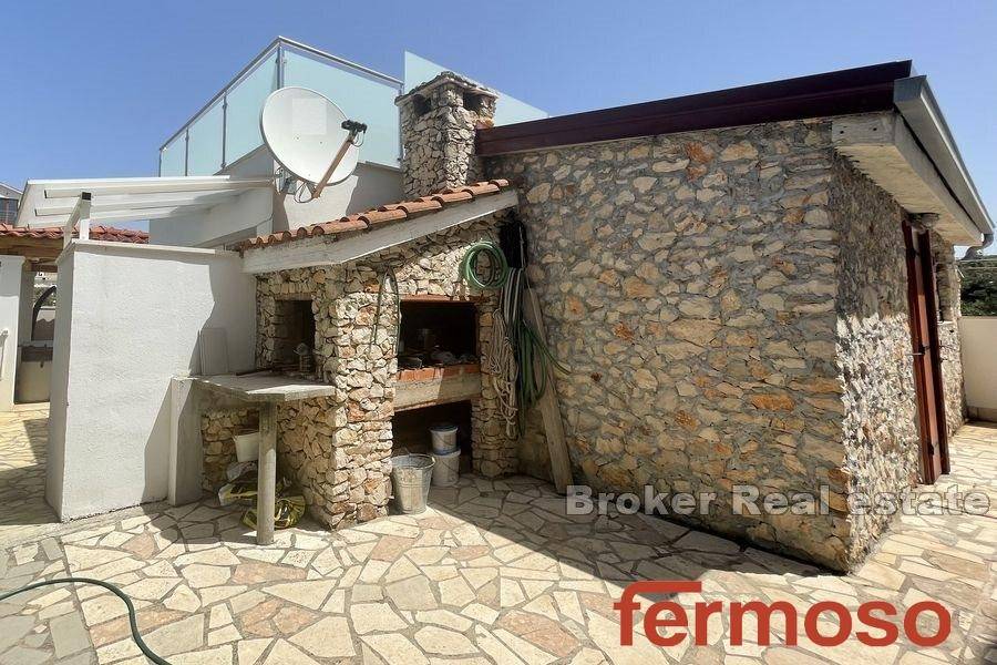 5105-30-007-5105-30-Rogoznica-house-near-the-sea-for-sale1