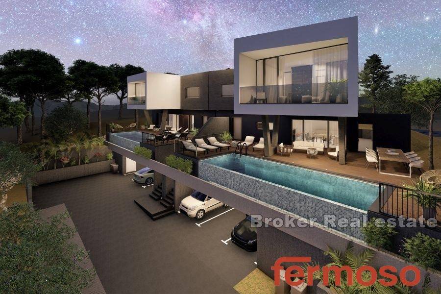 2035-122-011-2035-121-luxury-villa-with-pool-for-sale