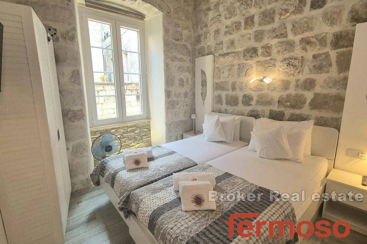 010-2047-18-Dubrovnik-Luxury-apartment-in-the-city-centre-for-sale