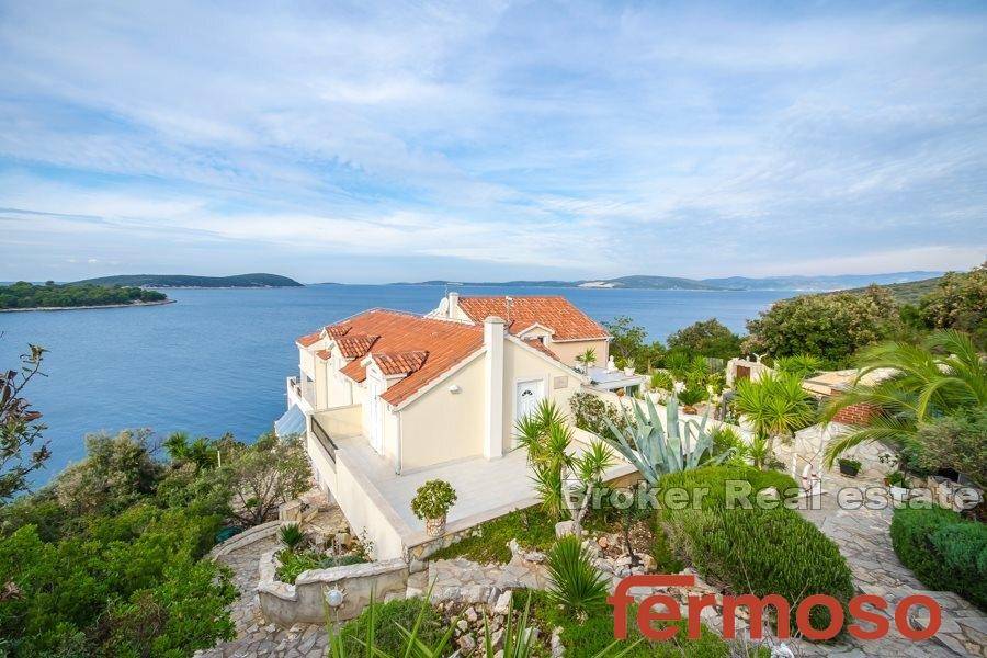 5170-30-002-5170-30-island-solta-apartment-house-for-sale