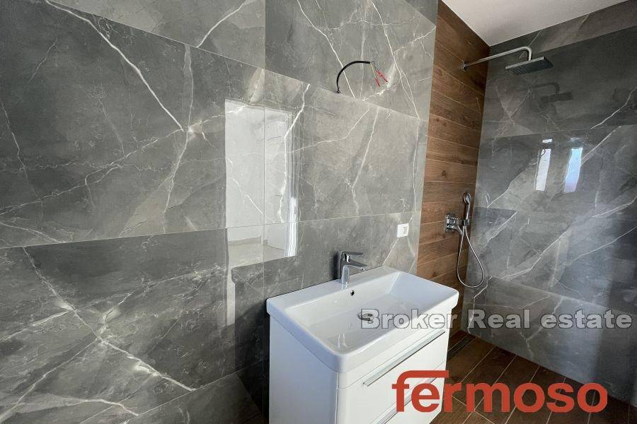 2035-50-010-2035-50-Ciovo-Penthouse-with-a-sea-view-for-sale