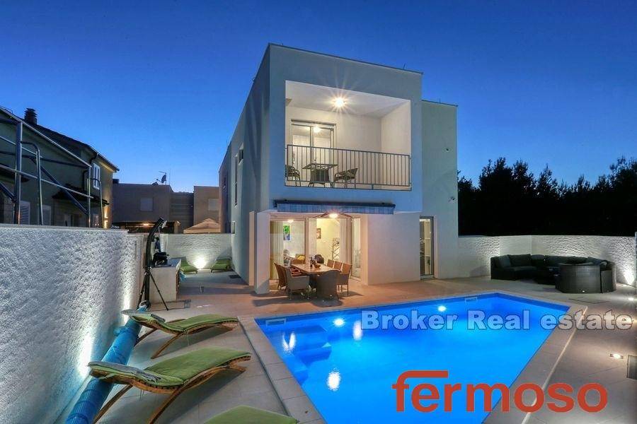 2022-331-017-2022-331-near-zadar-modern-villa-with-pool-for-sale