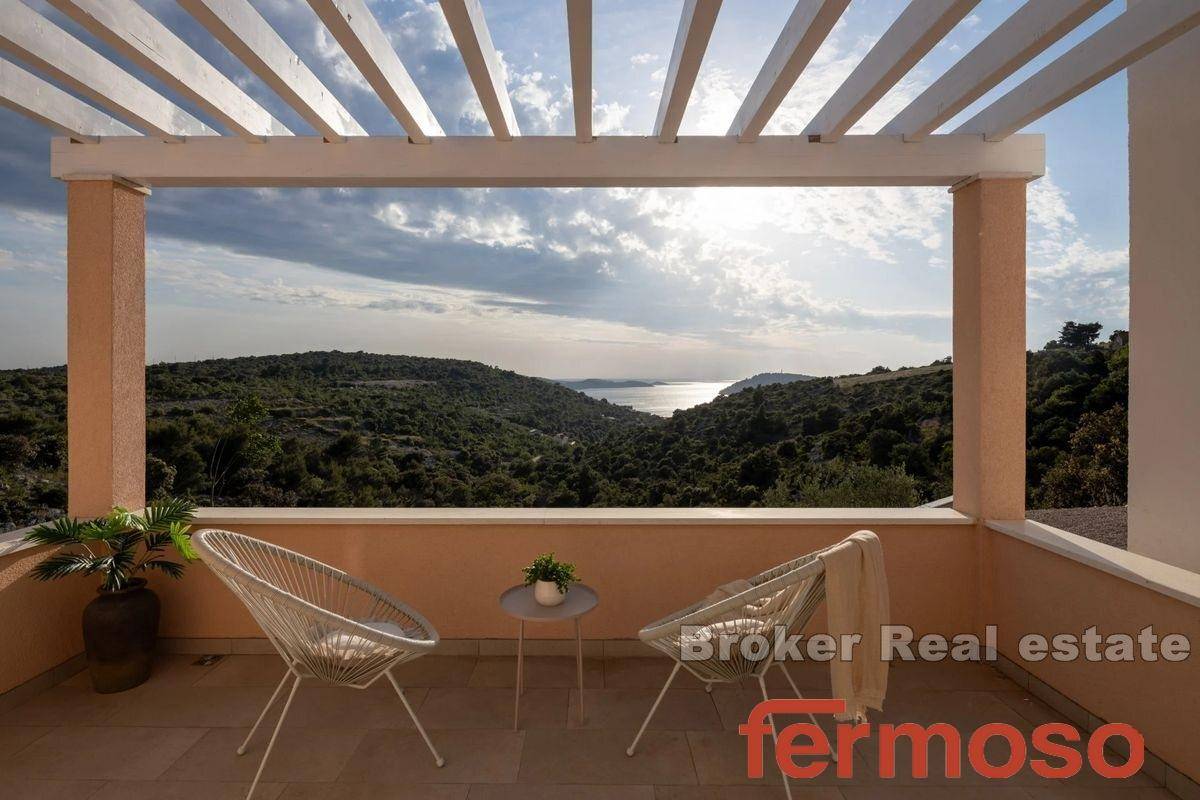 014-2044-19-rogoznica-new-villa-with-sea-view-for-sale