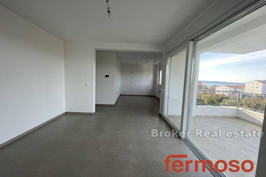 2035-50-002-2035-50-Ciovo-Penthouse-with-a-sea-view-for-sale