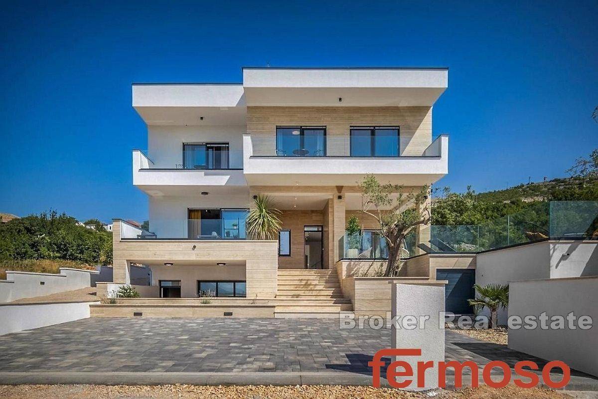 018-2018-255-Zadar-Modern-house-with-two-apartments-with-a-sea-view-for-sale