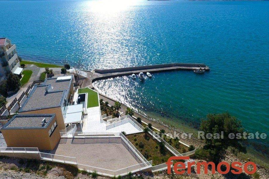 002-2021-259-Zadar-area-house-sea-front-for-sale