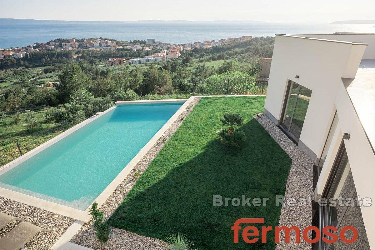 003-5310-30-Split-Area-Detached-house-with-panoramic-sea-view-for-sale