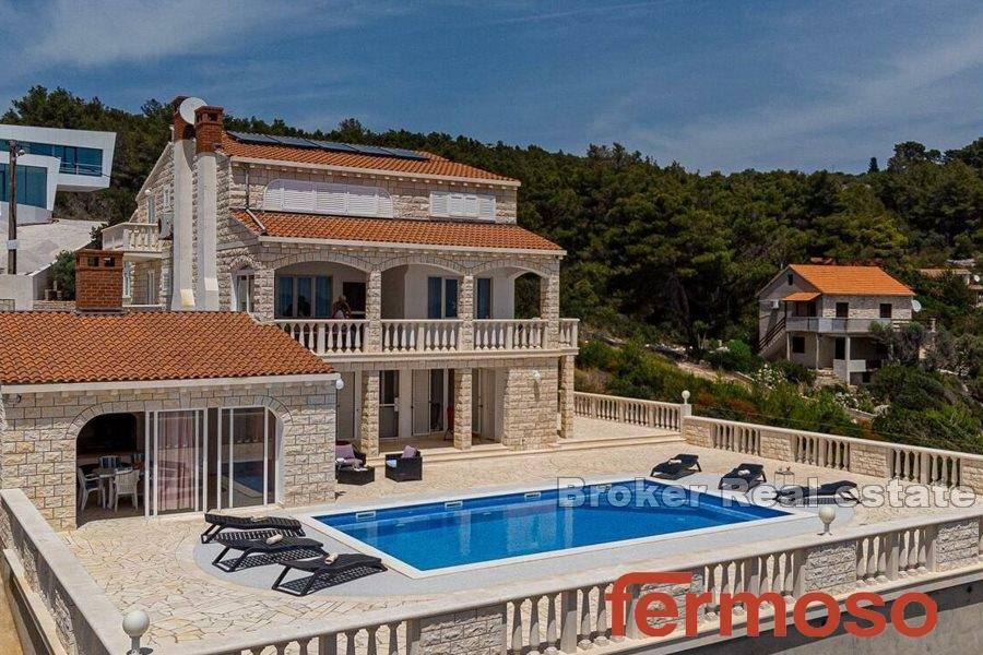 2013-135-02-2013-135-Korcula-villa-first-row-for-sale2