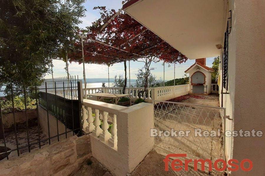 2016-429-009-2016-429-near-omis-house-with-open-sea-view-for-sale