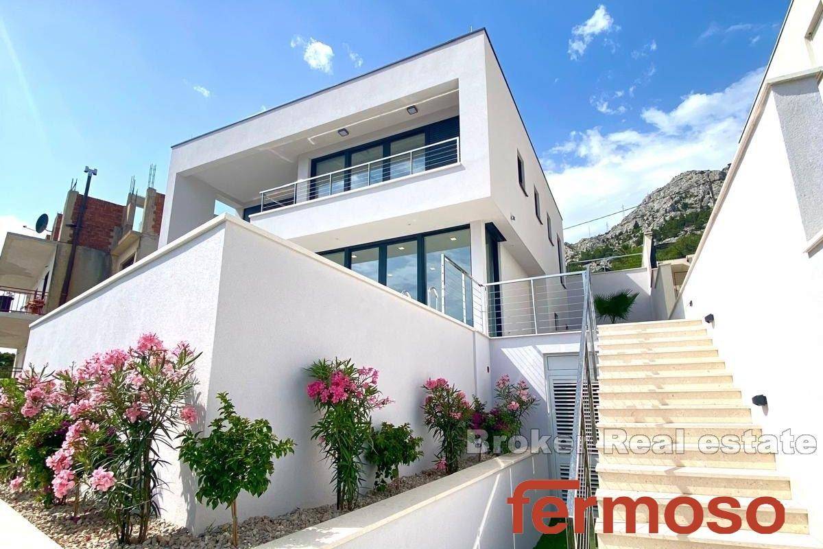 003-2038-84-makarska-villa-with-pool-and-sea-view-for-sale