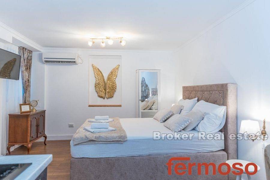 2036-68-014-2036-68-split-center-two-studio-apartments-for-sale