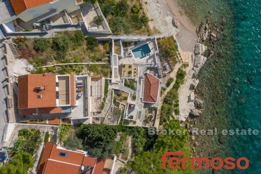 2026-76-018-2026-76-Omis-exceptional-property-with-pool-first-row-to-the-sea-for-sale