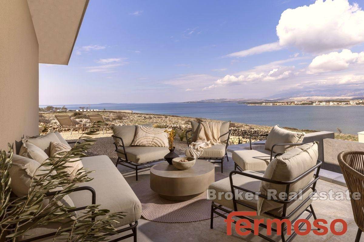 009-2018-254-island-pag-villa-with-pool-and-sea-view-for-sale