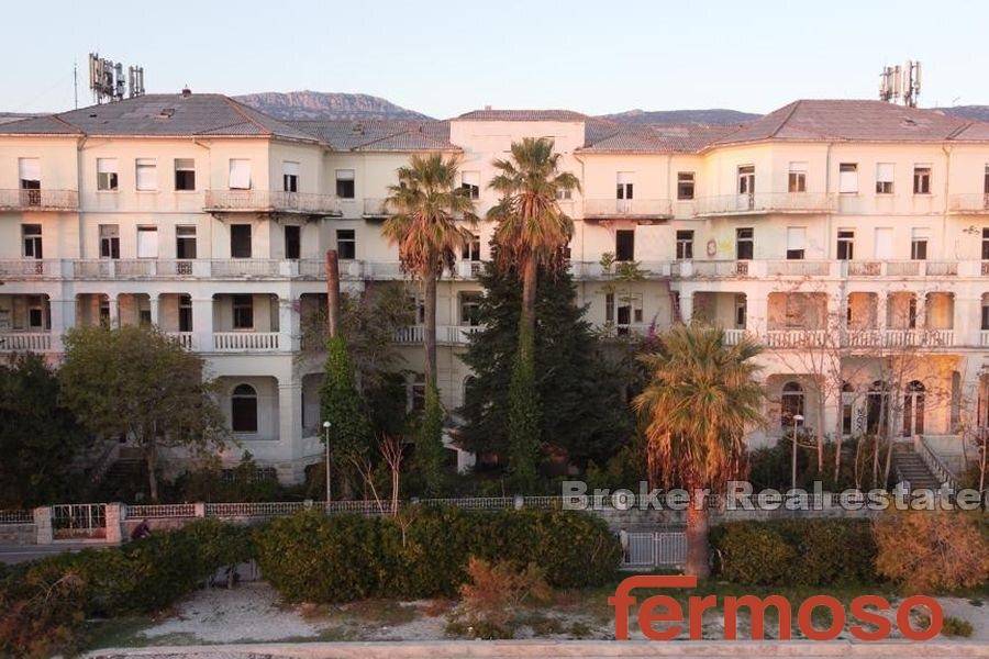 5134-30-003-5134-30-Kastela-Hotel-in-the-first-row-to-the-sea-for-sale