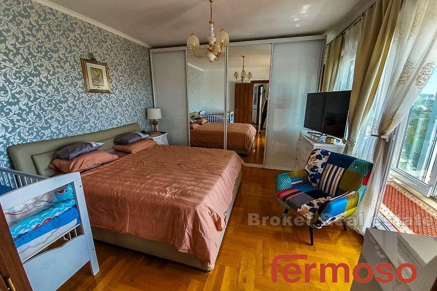 2019-83-05-2019-83-Split-area-apartment-for-sale