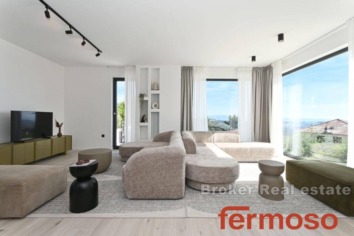 010-2045-08-Split-area-Villa-with-open-sea-view-for-sale