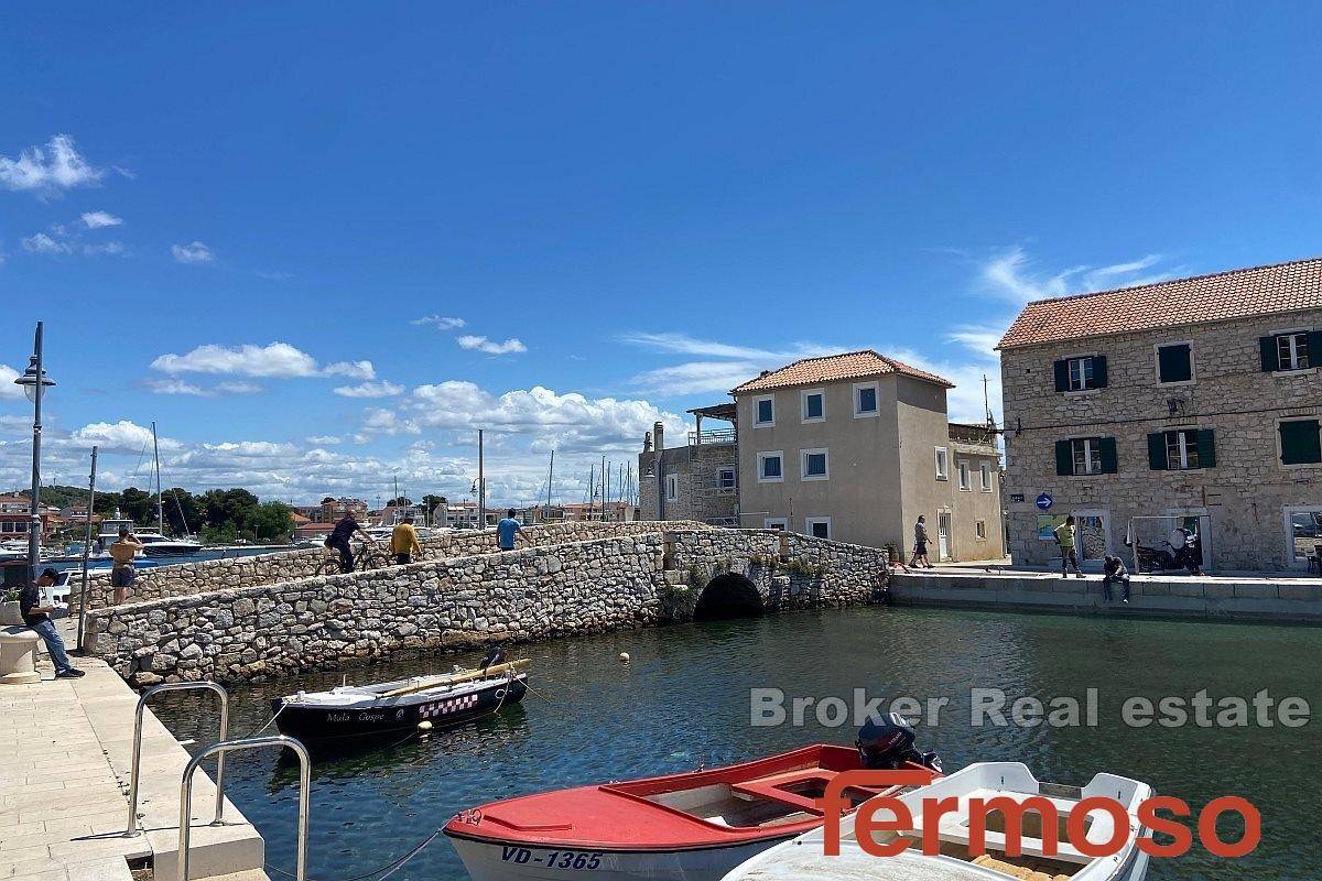 008-2044-08-Vodice-Stone-house-first-row-to-the-sea-for-sale