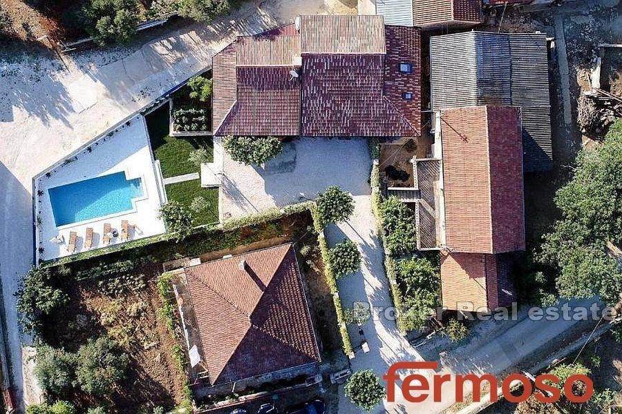 2043-95-011-2043-95-Zadar-stone-house-with-pool-for-sale