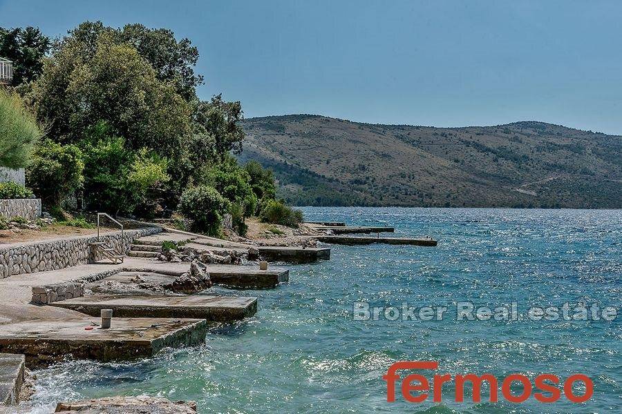 2030-43-019-2030-43-Trogir-house-with-sea-view-for-sale