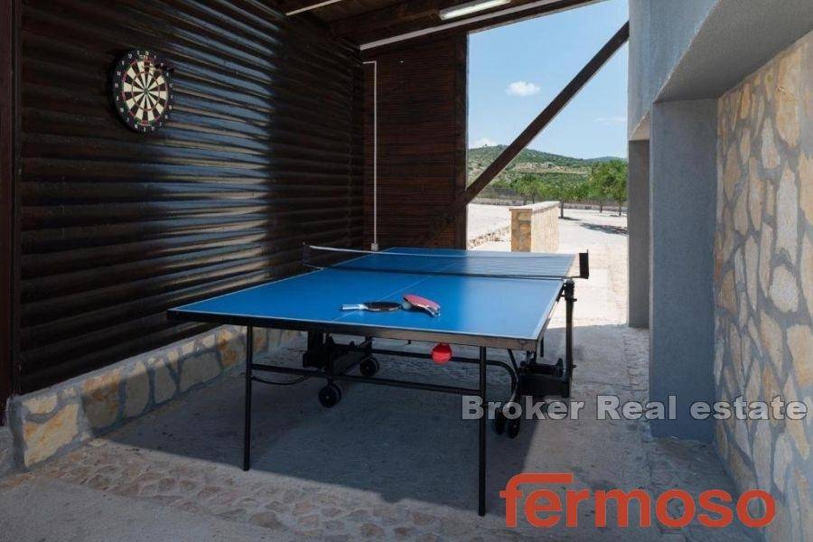 2018-242-011-2018-242-Brac-unique-property-with-panoramic-sea-view-for-sale